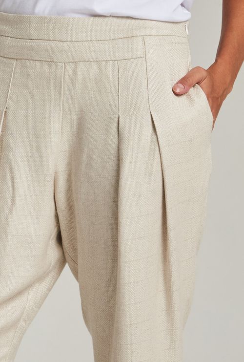 Calça Utah Bolso Faca com Pregas Cru