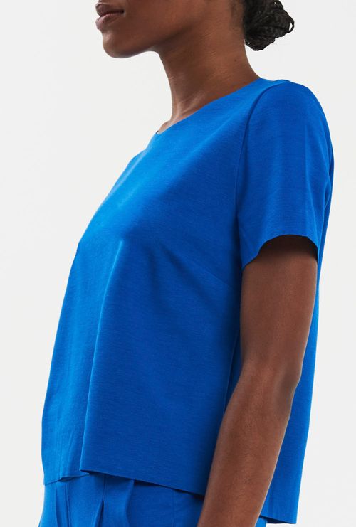 Blusa la mona em malha estruturada de viscose azul intenso