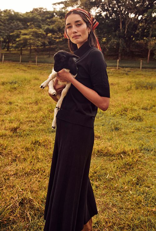 Saia Midi Namíbia Tricot Preto