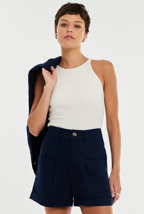 Shorts Marau Bolsos Embutidos 100% Linho Marinho