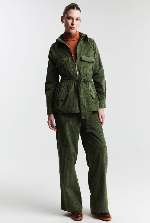 Jaqueta Veludo com Bolsos Frontais Bratislava Militar