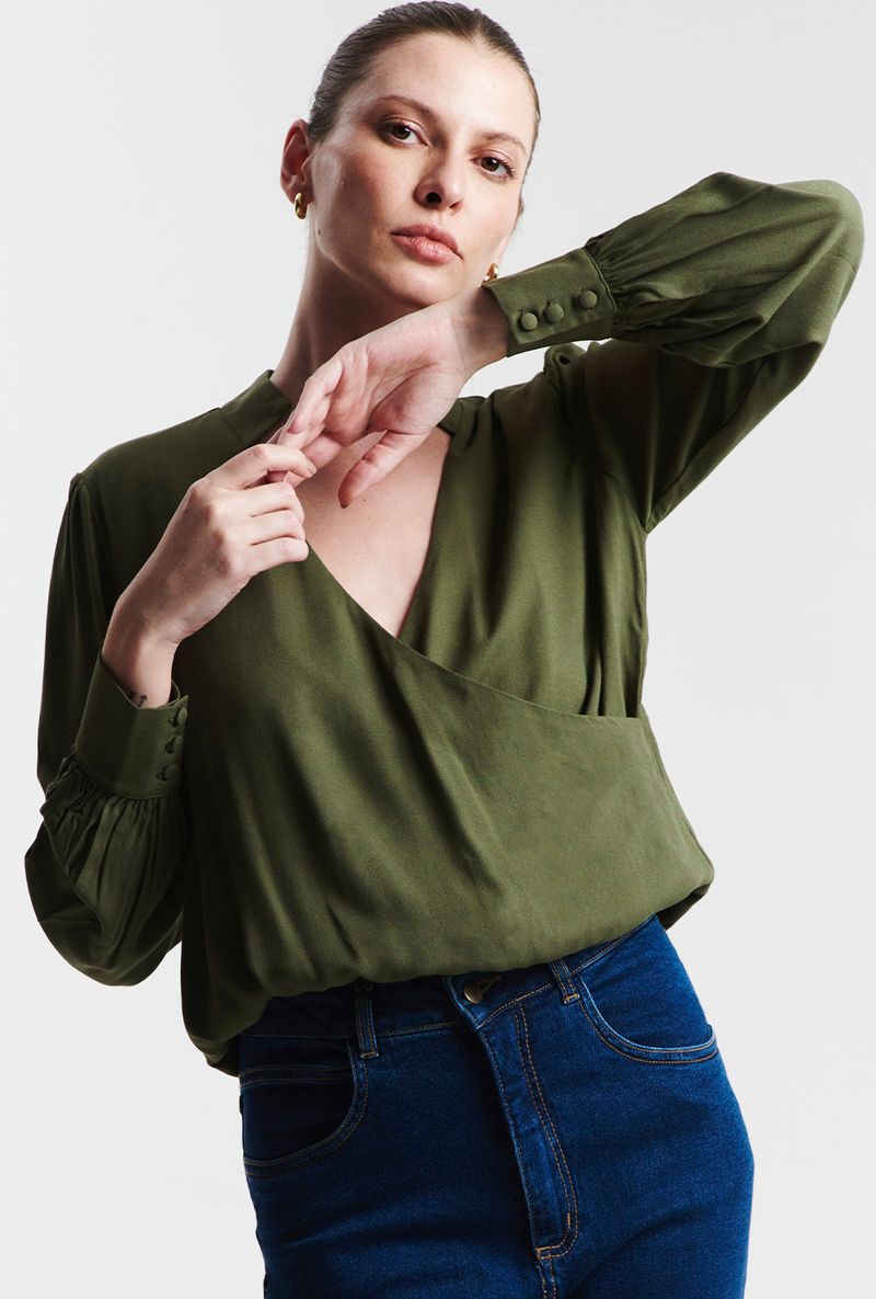 blusa-transpassada-militar-punho