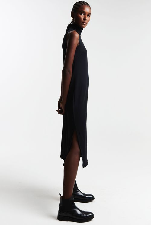 Vestido Longo Sem Manga Gola Alta Moreton Preto