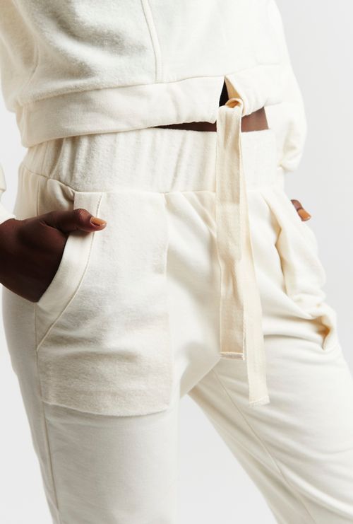 Calça com Bolso Sobreposto Varna Off White