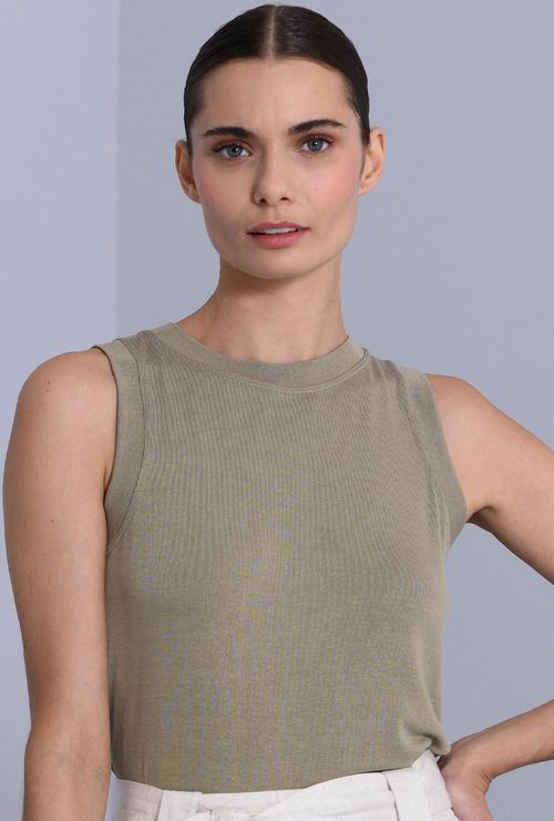 Regata Abrantes em Viscose Certificada Fumê