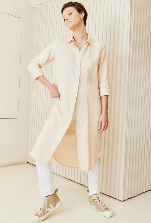 Chemise Anadia 100% Linho com Fendas Laterais Areia