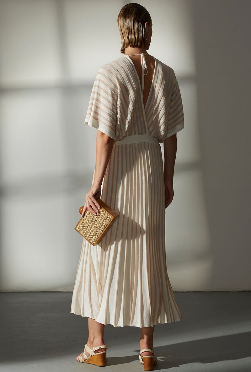 vestido-antilhas-bege-costas