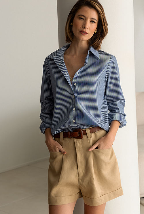 Shorts marau bolsos embutidos 100% linho areia