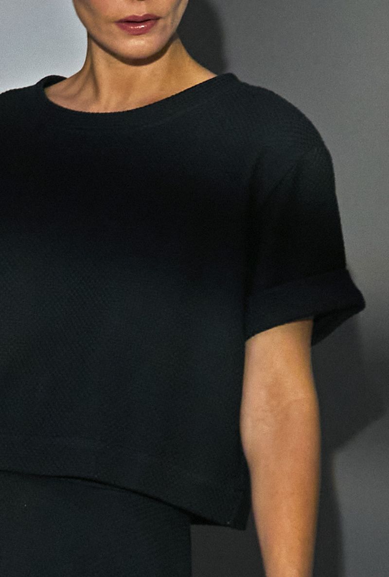 Blusa-Bequia---preta---zoom