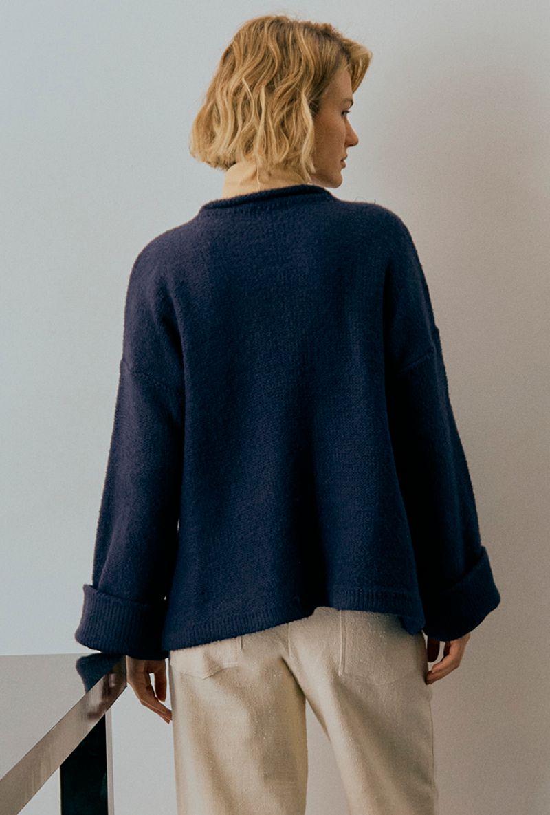 Tricot-Barth---marinho---costas