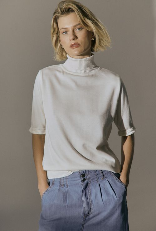 Blusa Daroca Tricot Gola Alta Off White