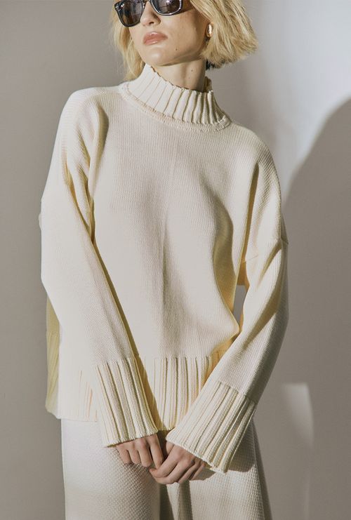 Blusa Honshu Tricot Gola Alta Vanila