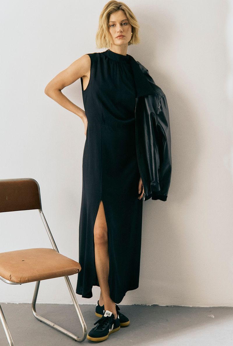 vestido-vesuvio---preto---frente