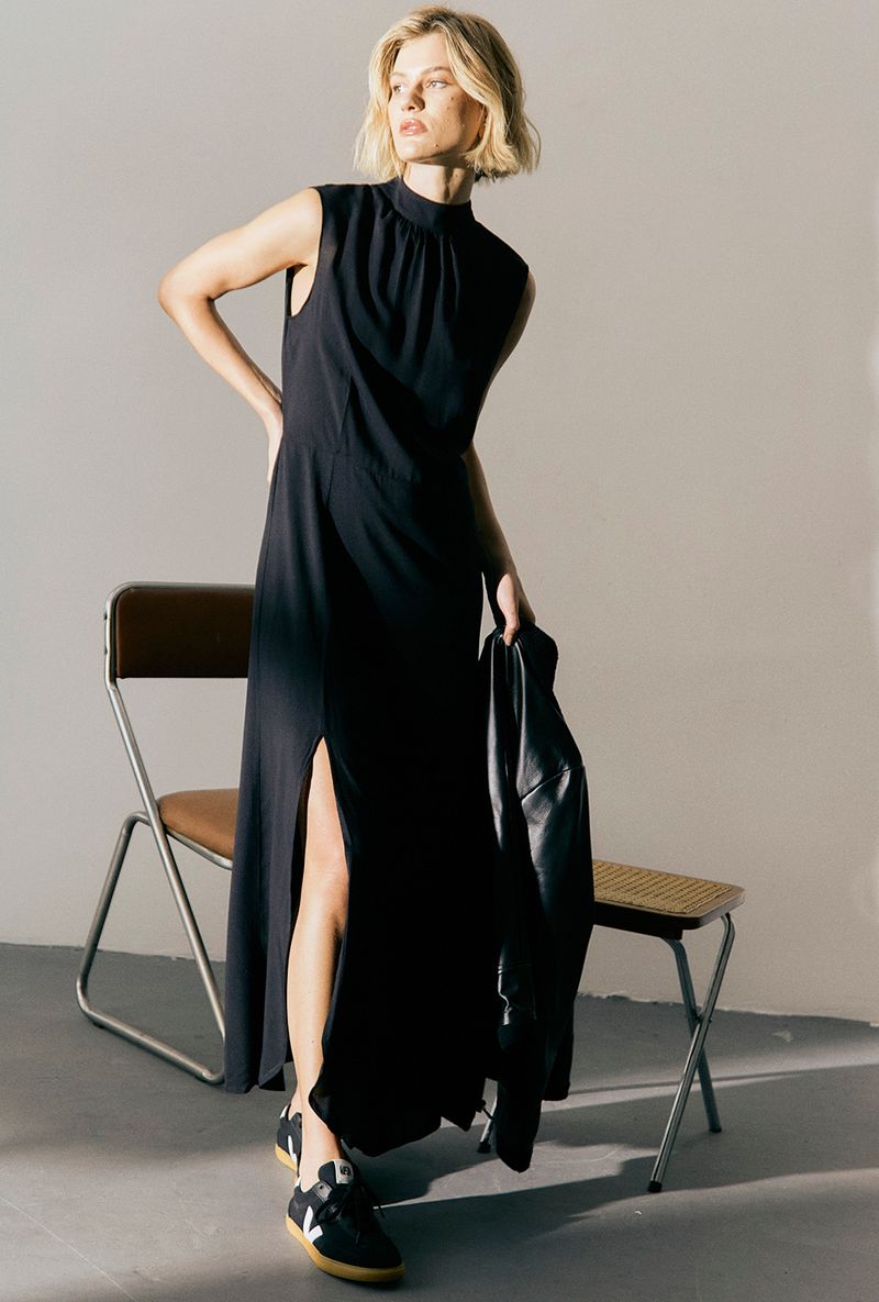 vestido-vesuvio---preto---fenda