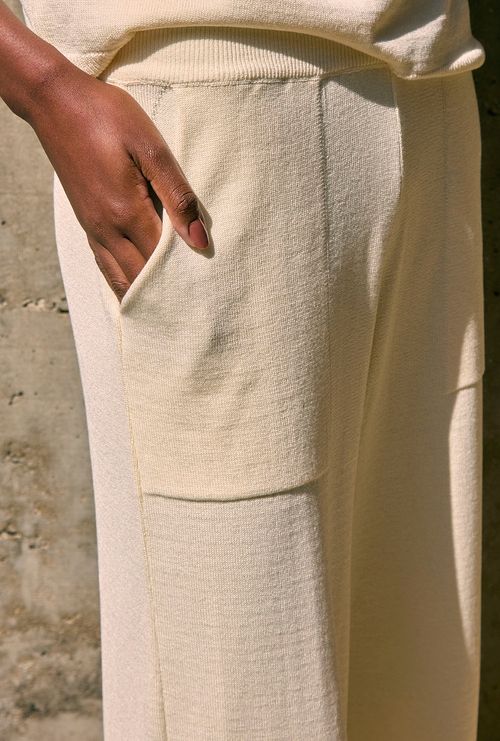 Calça Pantacourt Chacare Off White