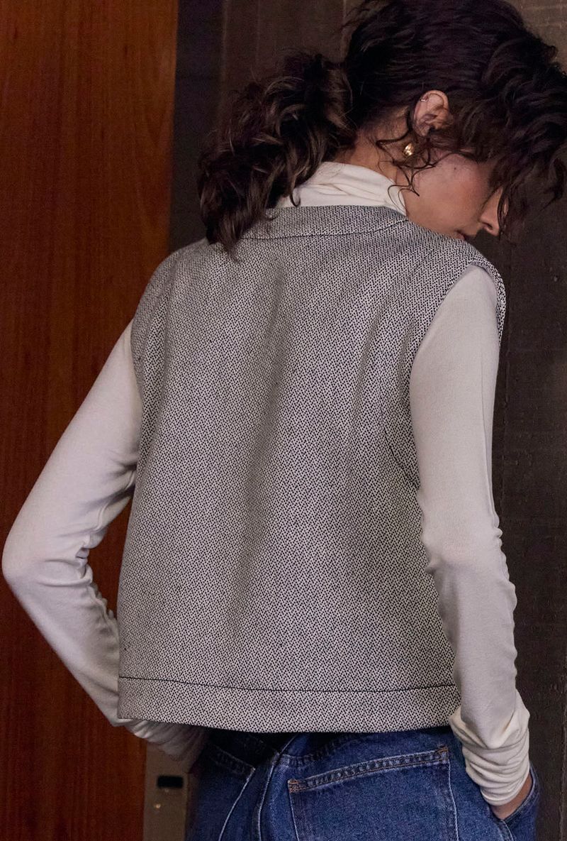 Blusa-Cora---Marinho---costas