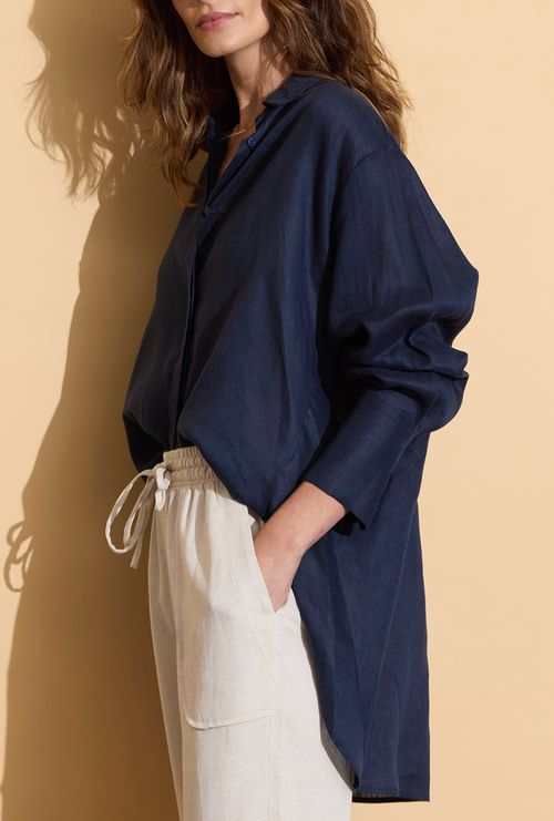 Camisa Cuba Oversized em Linho Marinho