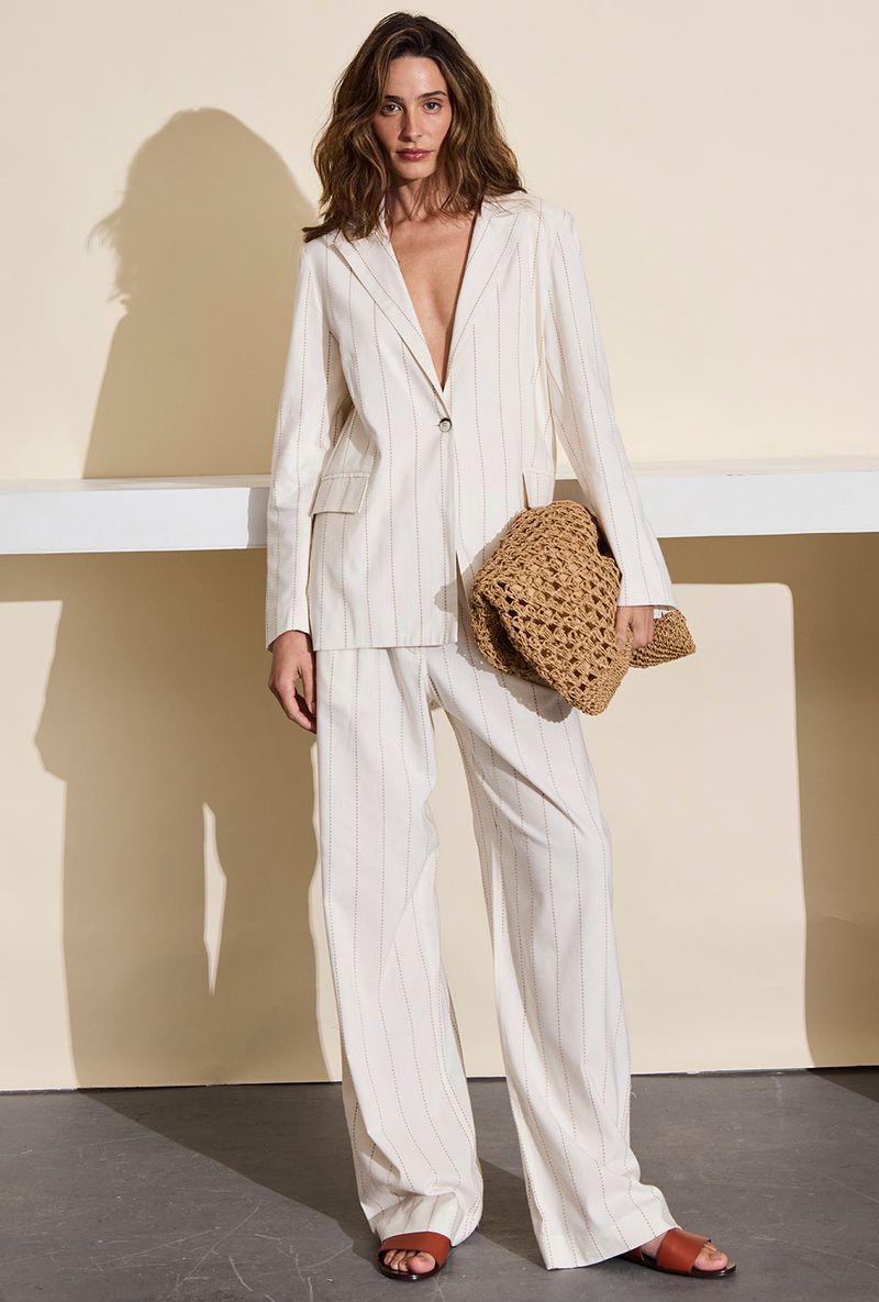 Calca-Canareos--listra-caramelo---look