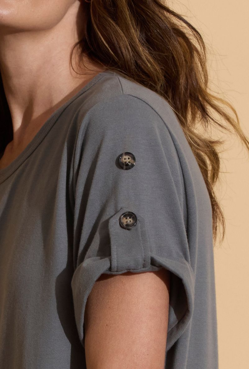 Vestido-Cesciatto---cinza---detalhe-manga