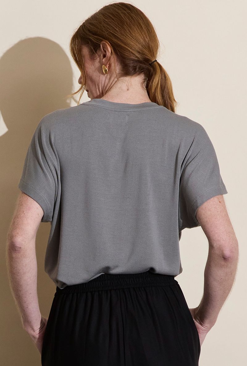T-shirt-Calli---Cinza---costas