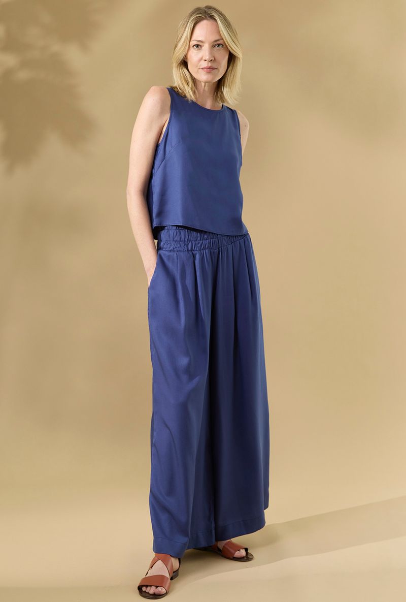 Regata Stiniva - marinho - look.jpg