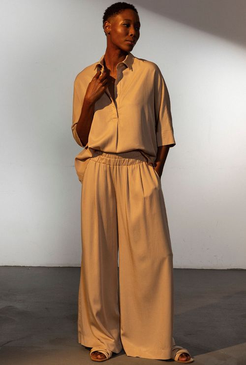 Calça kalyves 100% lyocell  pantalona bege