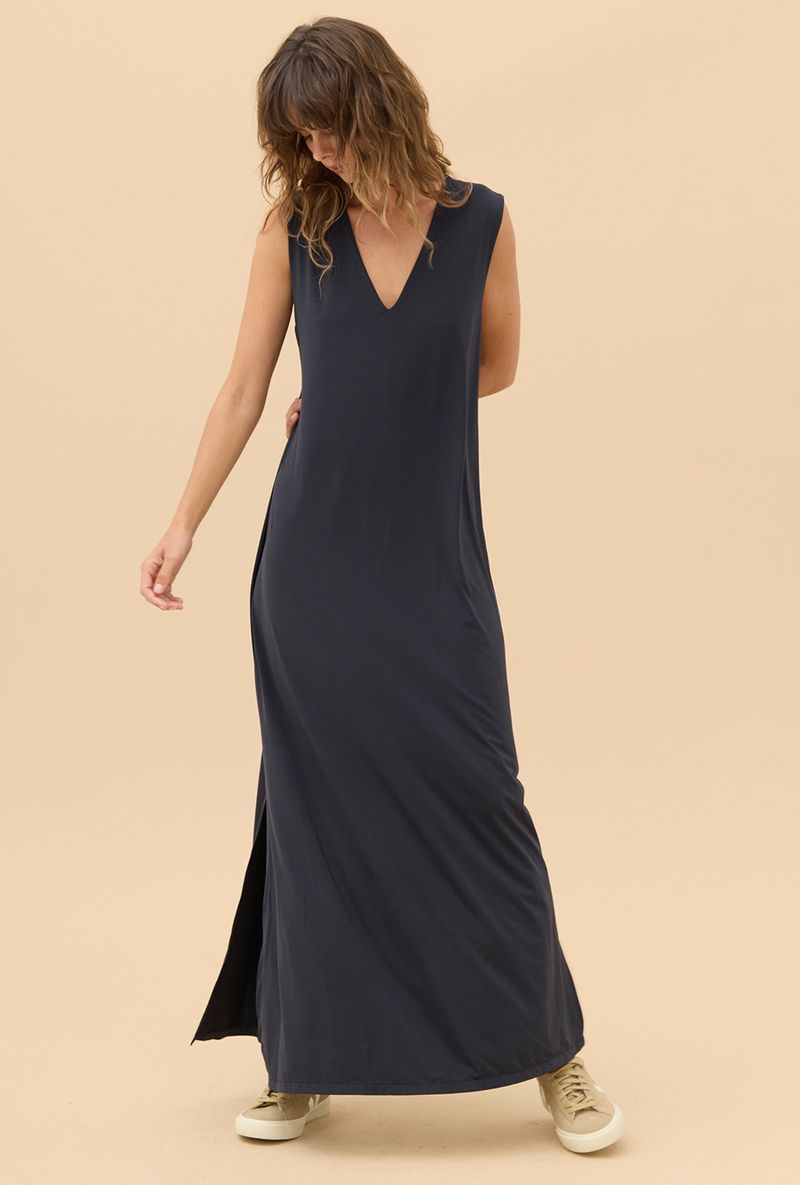 Vestido-Dalla---marinho---movimento.jpg