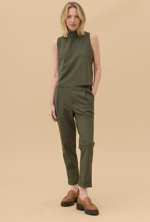 Calça Andipsara Alfaiataria Cenoura Verde Musgo