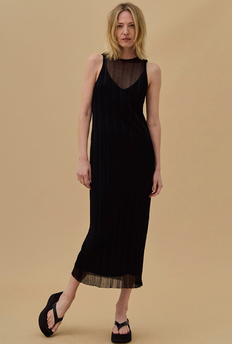 Vestido-Cold-Lake---preto---frente.jpg