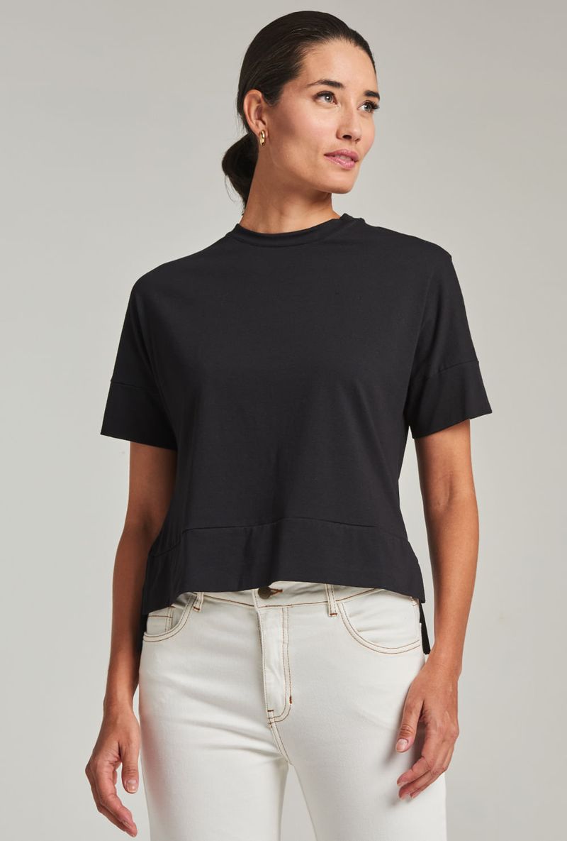 T-shirt-Elmali-Algodao-Ampla-Preto-1