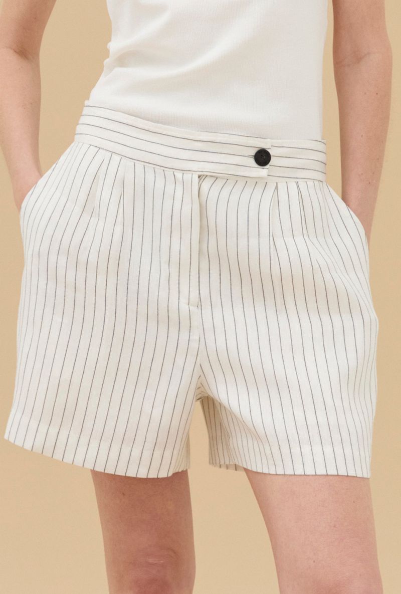 Shorts Divar - listra - frente.jpg
