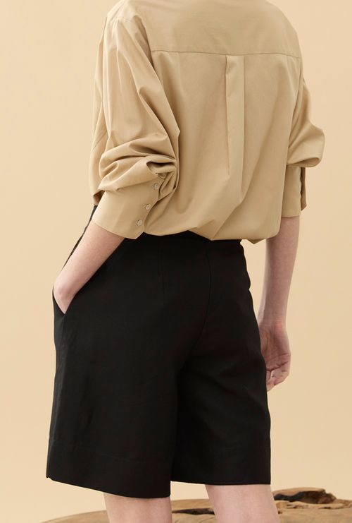 Bermuda Alfaiataria Daydream Preta