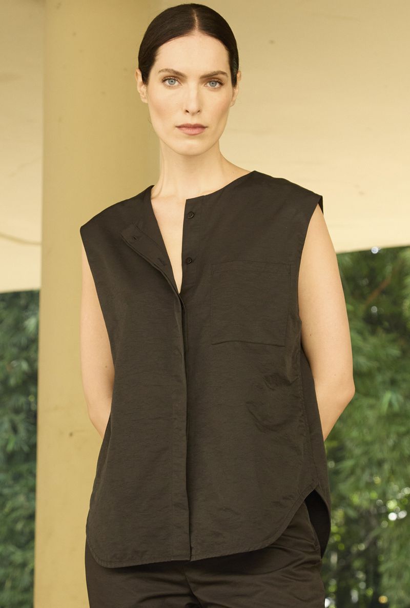 Camisa-Elobey---preta---frente.jpg