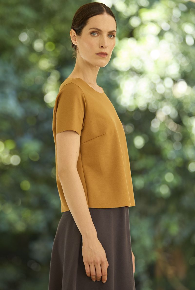 Blusa-La-Mona--caramelo---lateral.jpg