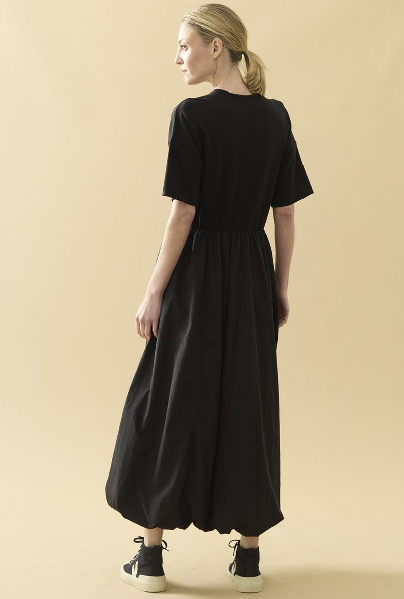 Vestido-Ellis---preto---costas.jpg