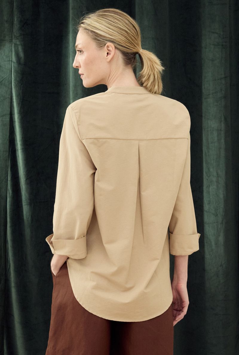 Bege-04-costas-Camisa-Edge.jpg