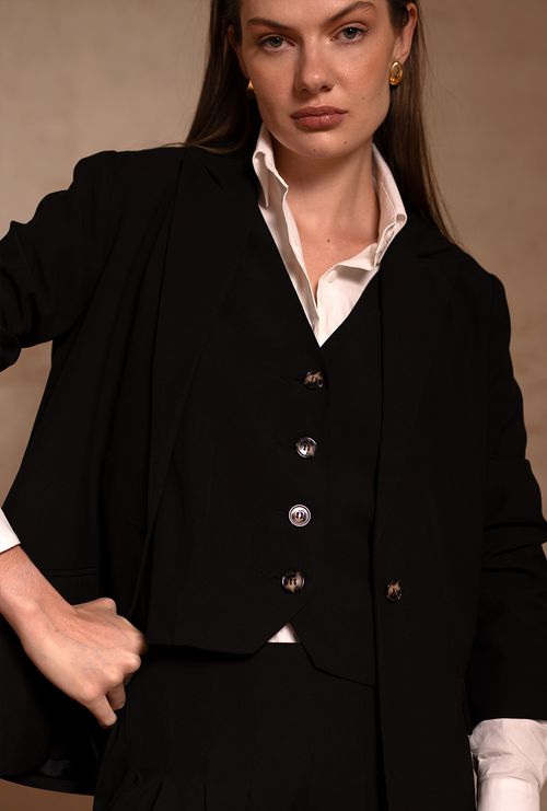 Colete Alfaiataria Campbell Crepe Patou Preto