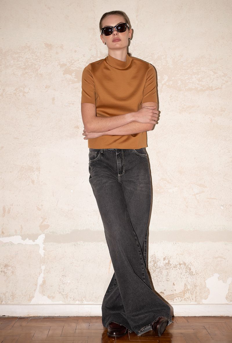 Caramelo-Blusa-Bolama-02.jpg