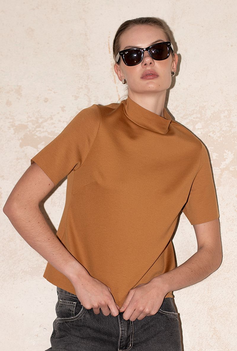 Caramelo-Blusa-Bolama-03.jpg