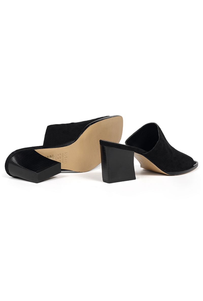 04-preto-Sandalia-evia.jpg