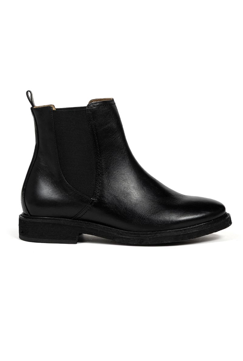 03-preto-Bota-maldivas.jpg