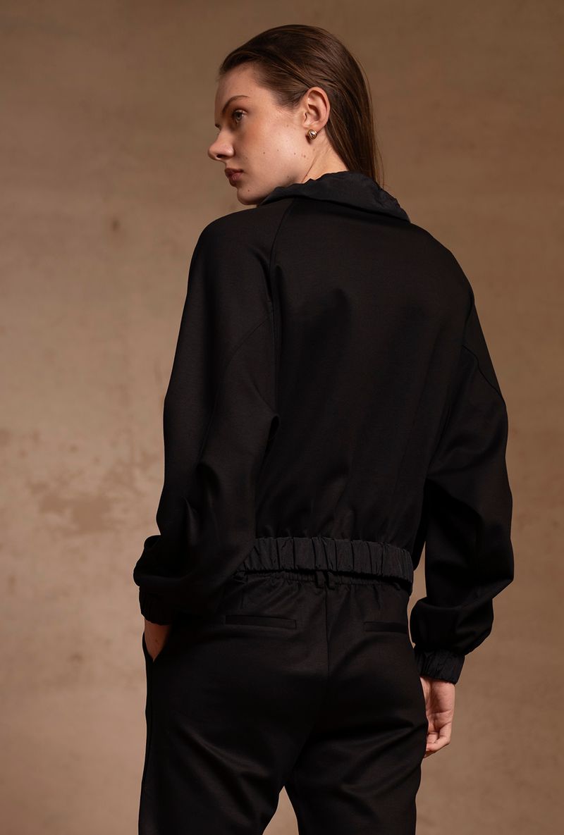 03-preto-blusa-Dunes.jpg