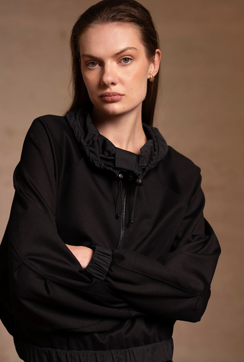 05-preto-blusa-Dunes.jpg