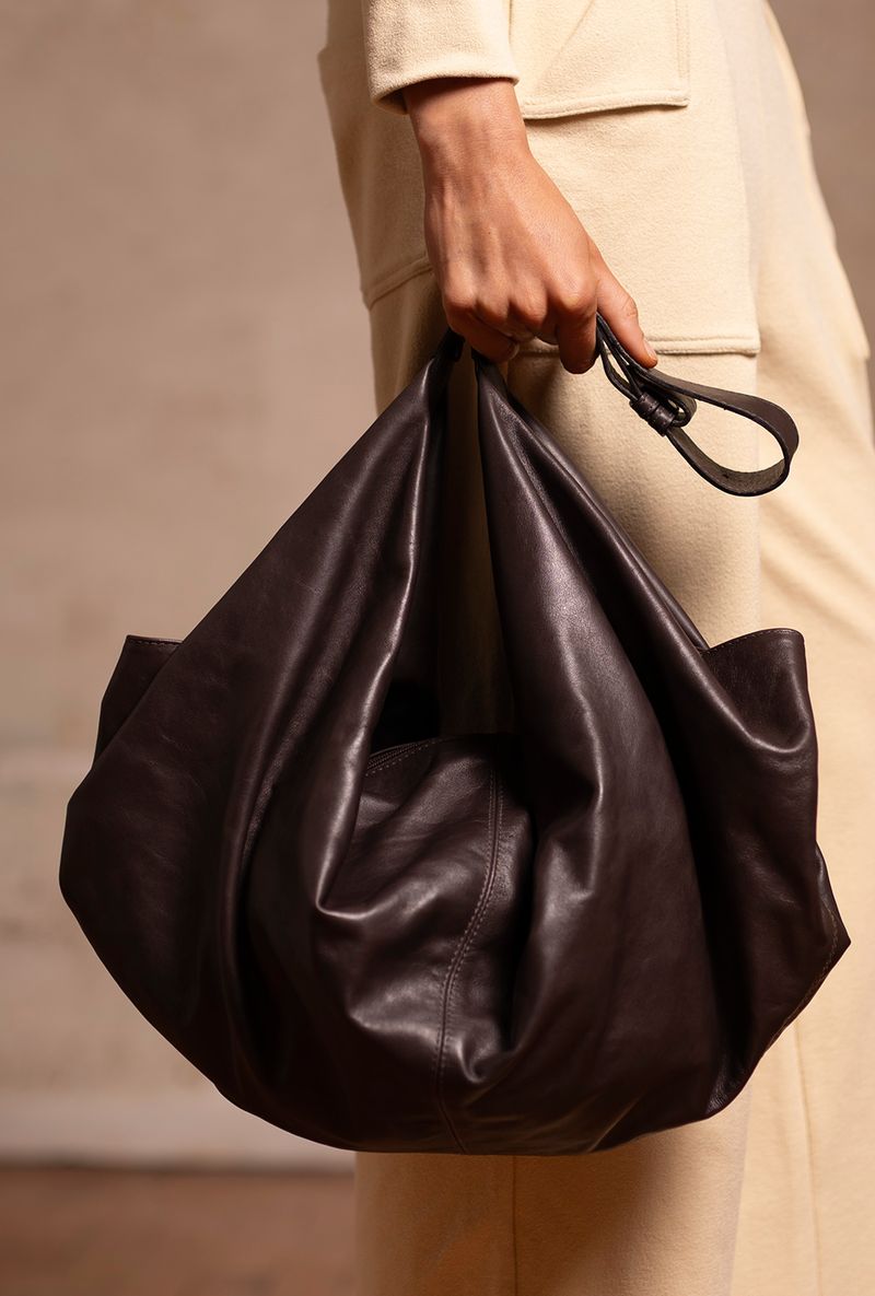 _01-marrom-bolsa-James.jpg