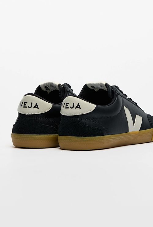Tênis Veja Shoes Volley O.T Leather Black Pierre