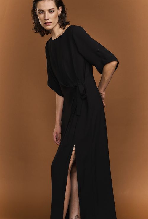 Vestido Gau Crepe Patou Preto
