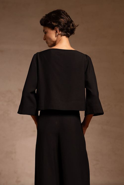 Blusa Cals Crepe Patou preto