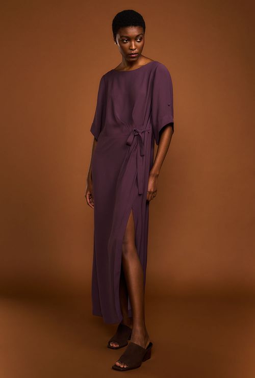 Vestido Gau Crepe Patou Berinjela