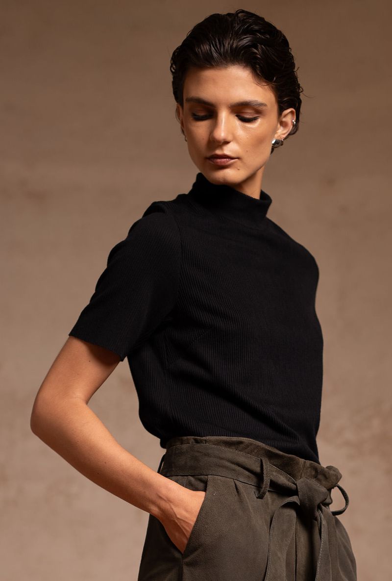 Preto-Blusa-Bubaque-02.jpg