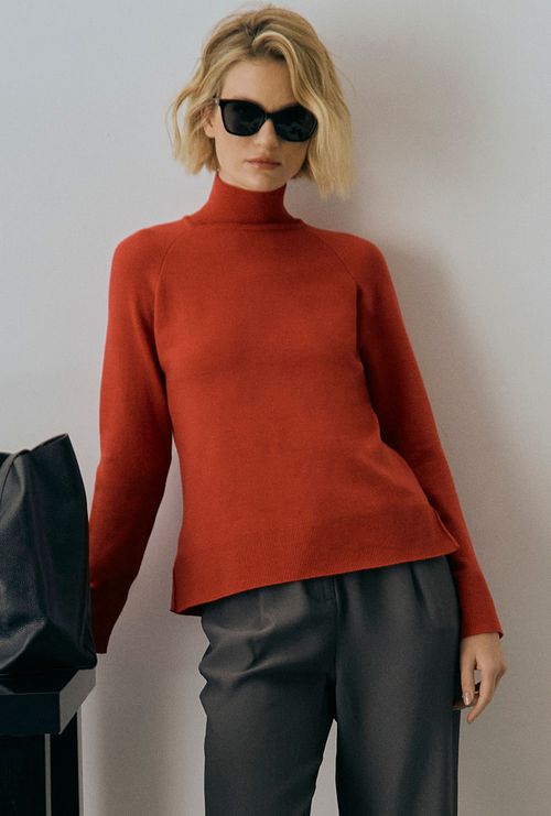Blusa em Tricot Matera Gola Alta Vermelho
